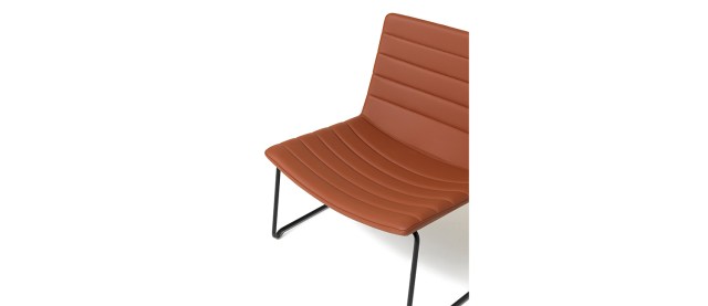CITY LOUNGE CHAIR